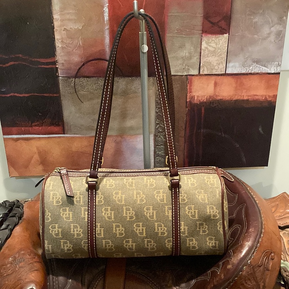 Dooney & Bourke Hand Bag